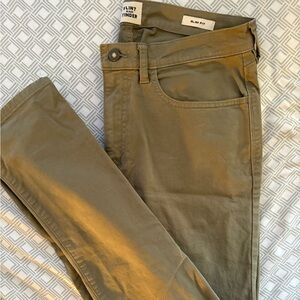 Flint and Tinder Slim Fit 5 Pocket Pant Olive GreeN SIze 32x32 EUC